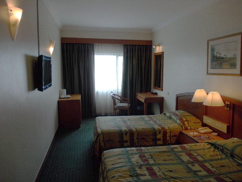 Orkid Hotel Melaka Екстериор снимка