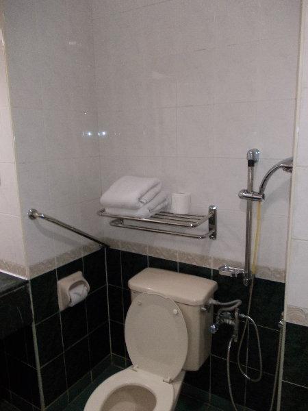 Orkid Hotel Melaka Екстериор снимка