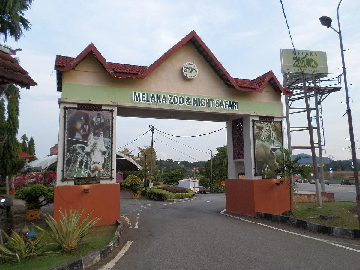 Orkid Hotel Melaka Екстериор снимка