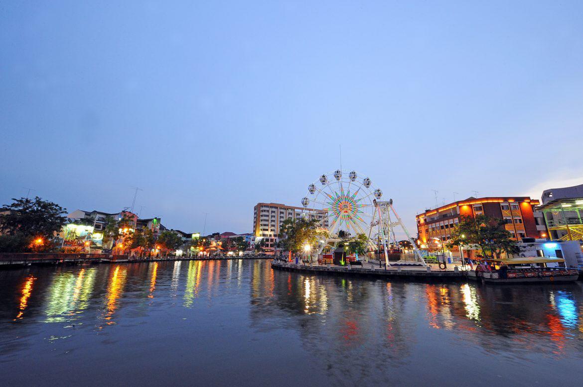 Orkid Hotel Melaka Екстериор снимка