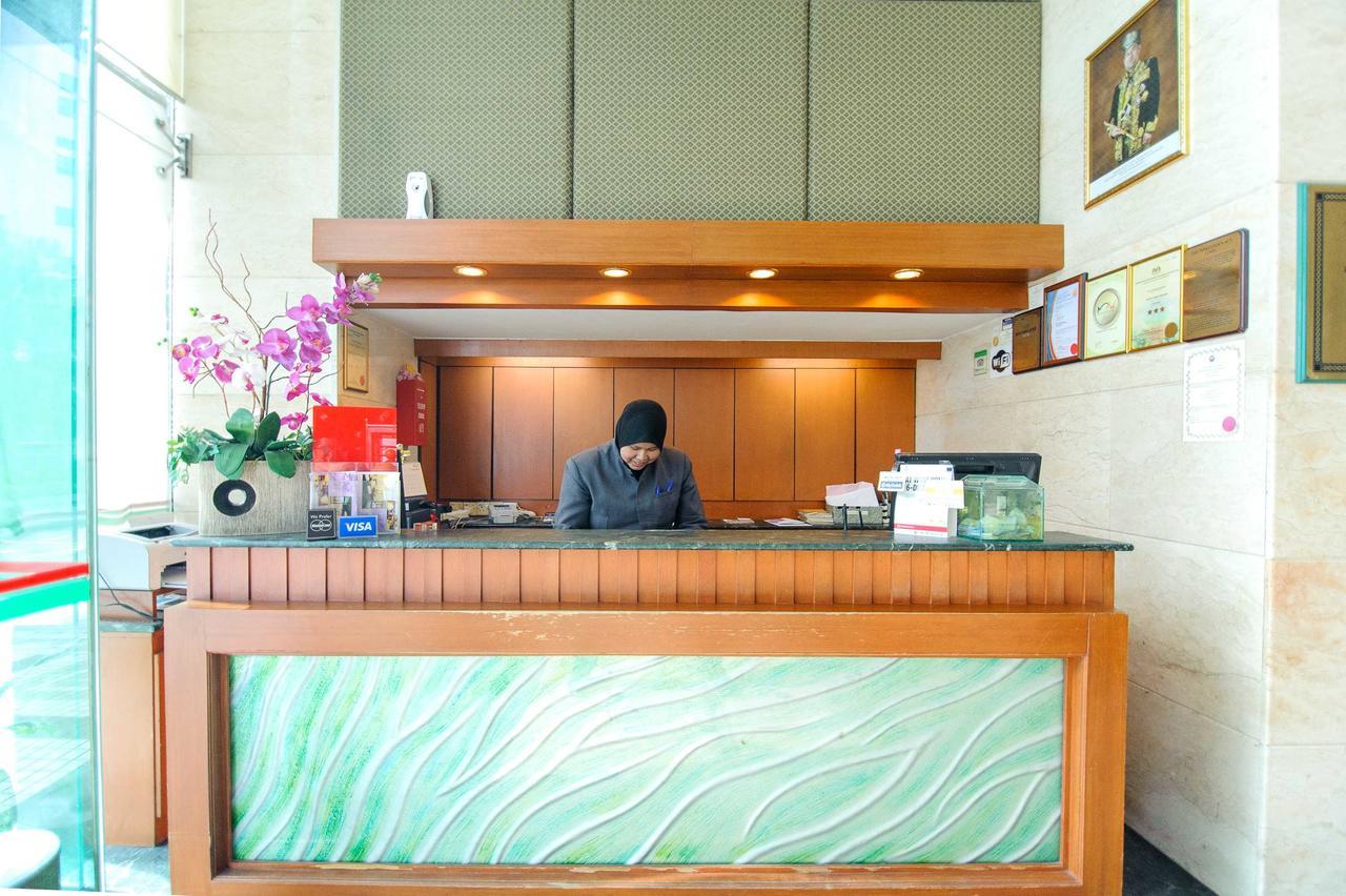 Orkid Hotel Melaka Екстериор снимка